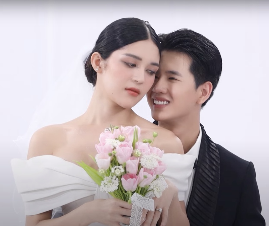 Người đẹp chuyển giới trả treo Quỳnh Châu tiết lộ lý do mặt luôn buồn: 'Em nhớ chồng, nụ cười giả tạo đâu có đẹp' - Ảnh 3. Người đẹp chuyển giới trả treo Quỳnh Châu tiết lộ lý do mặt luôn buồn: 'Em nhớ chồng, nụ cười giả tạo đâu có đẹp' - Ảnh 3.