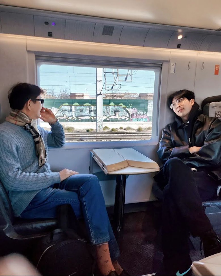 RM BTS cập nhật Instagram, có một thông báo vô tình mà fan có thể đã bỏ lỡ - Ảnh 5. RM BTS cập nhật Instagram, có một thông báo vô tình mà fan có thể đã bỏ lỡ - Ảnh 5.