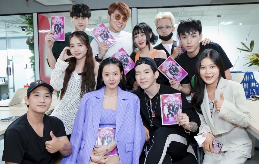 'Khi ta 25' - Bộ phim bất ổn với dàn sao U40 cưa sừng làm nghé - Ảnh 2. 'Khi ta 25' - Bộ phim bất ổn với dàn sao U40 cưa sừng làm nghé - Ảnh 2.