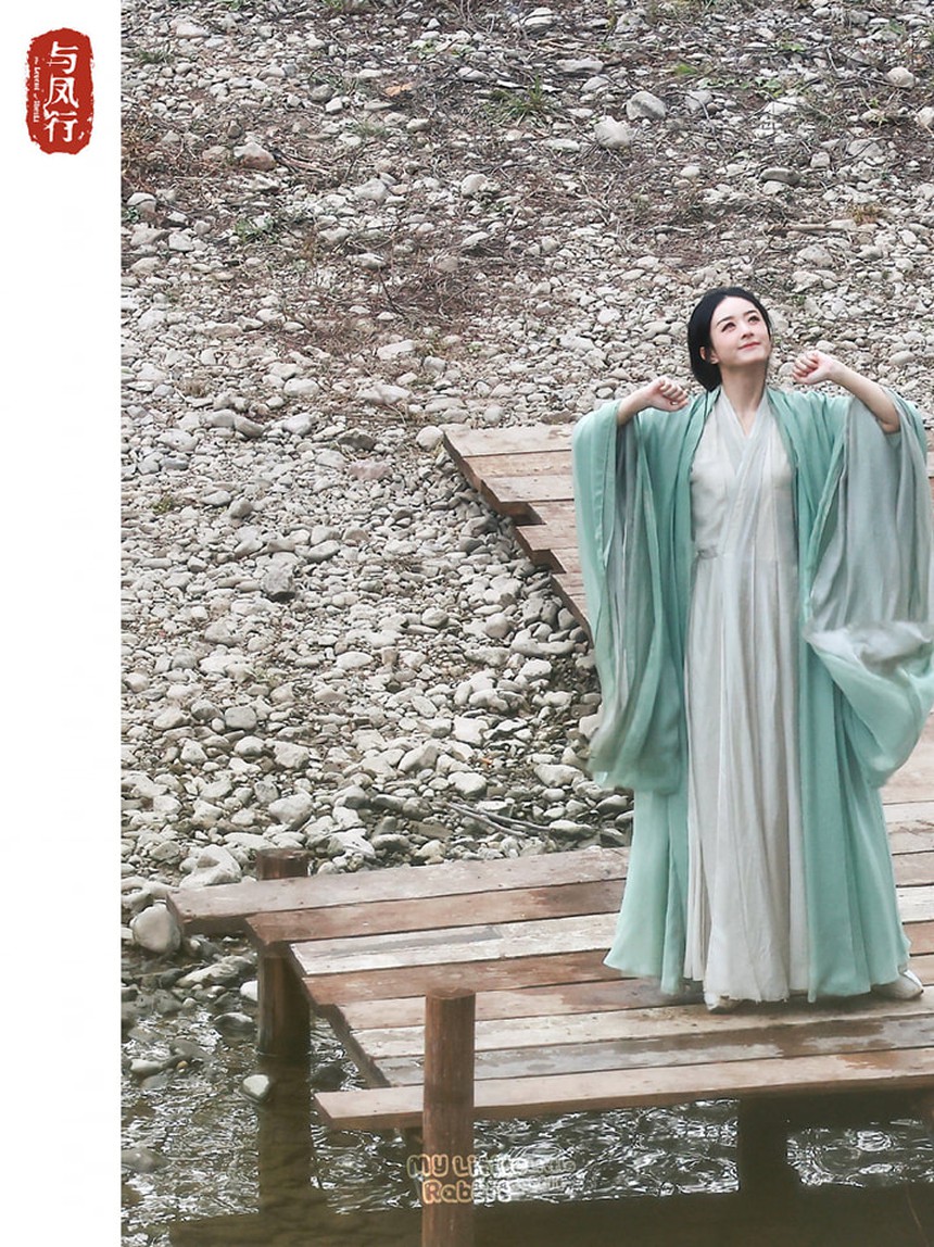 Triệu Lệ Dĩnh đeo mạng che mặt cực đẹp, xứng danh mỹ nhân cổ trang đình đám bậc nhất - Ảnh 6.