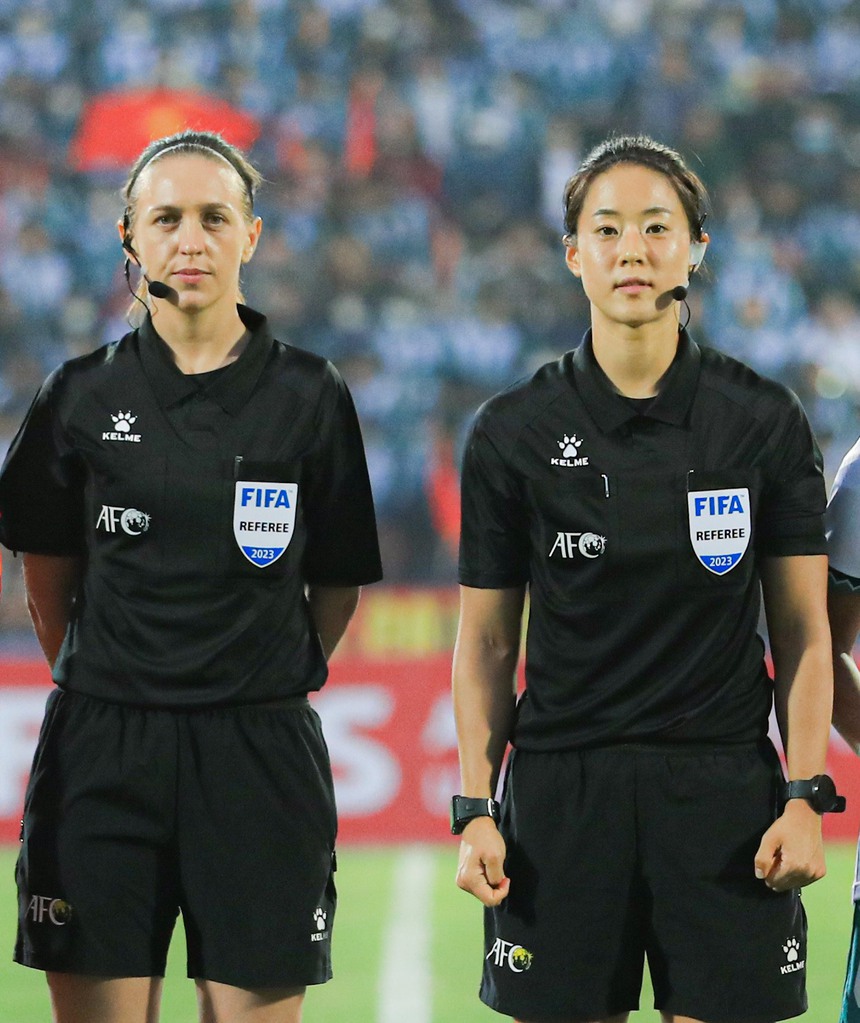 Nhan sắc cực phẩm của nữ trọng tài Hàn quốc ở vòng loại U20 nữ châu Á - Ảnh 3. Trọng tài chính Kim Yu Jeong, trọng tài Kim Yu Jeong, Kim Yu Jeong