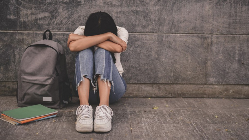 Bị mẹ ép thi lại đại học 9 lần, tự đâm kim vào tay để lấy máu viết chữ, cô gái sát hại mẹ đau đớn, còn để lại lời nhắn: "Từ nay, tôi có thể sống thanh thản" - Ảnh 2. Bị mẹ ép thi lại đại học 9 lần, tự đâm kim vào tay để lấy máu viết chữ, cô gái sát hại mẹ đau đớn, còn để lại lời nhắn: "Từ nay, tôi có thể sống thanh thản" - Ảnh 2.