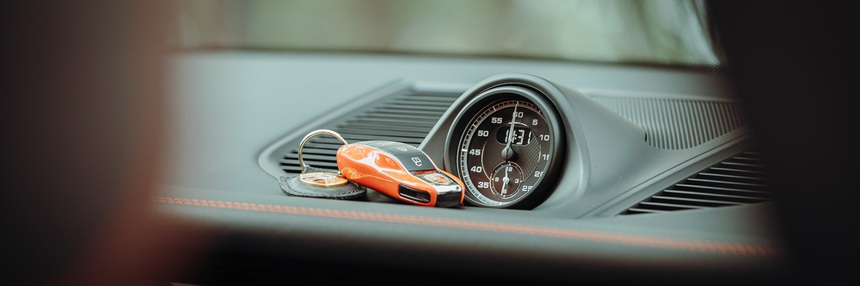 Tôi dành cả ngày hưởng Porsche Macan và đã hiểu vì sao người giàu mua xe không mấy để tâm tới thông số - Ảnh 4. Tôi dành cả ngày hưởng Porsche Macan và đã hiểu vì sao người giàu mua xe không mấy để tâm tới thông số - Ảnh 4.