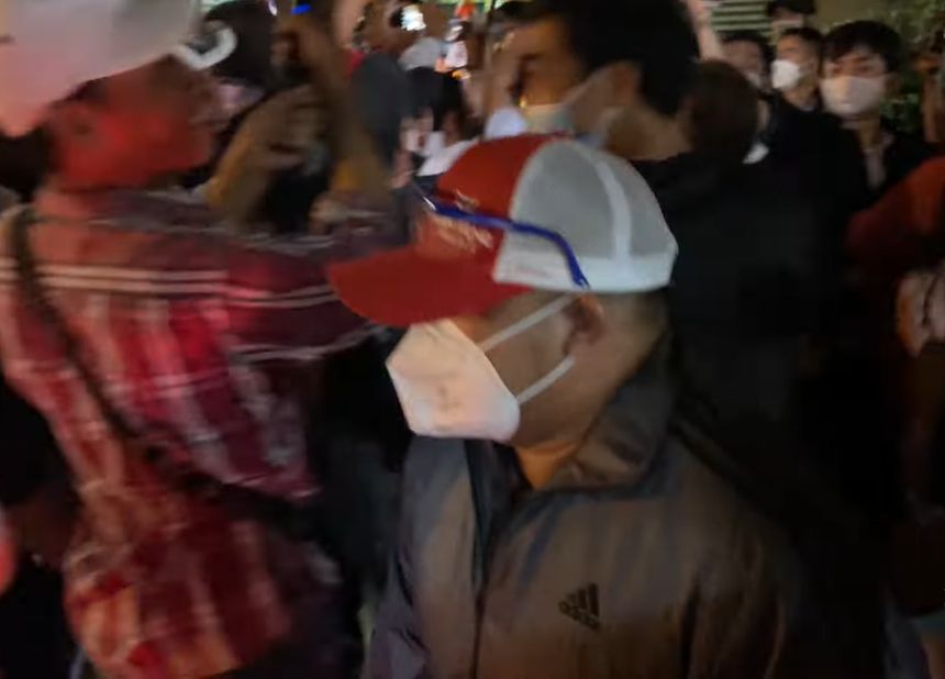 Vợ chồng Thu Trang, Thương Tín và dàn sao đến viếng, Ngọc Huyền tất bật lo liệu tang lễ cố NS Vũ Linh - Ảnh 12.