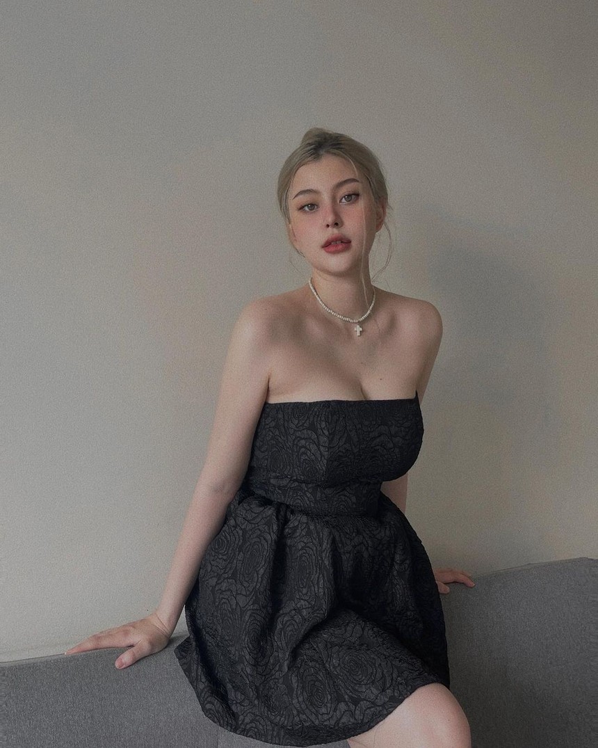 Sunna - hot girl 20 tuổi sinh con, 21 thì ly hôn: Đi chơi giờ phải tính có lấn vào tiền tã, sữa của con không? - Ảnh 1. Sunna - hot girl 20 tuổi sinh con, 21 thì ly hôn: Đi chơi giờ phải tính có lấn vào tiền tã, sữa của con không? - Ảnh 1.