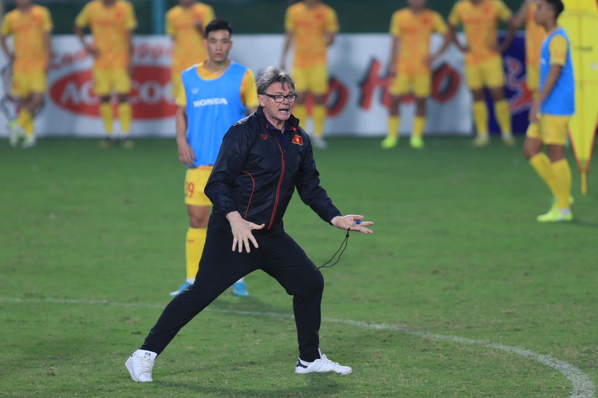 U23 Việt Nam chờ tài tìm ngọc của HLV Troussier - Ảnh 1.