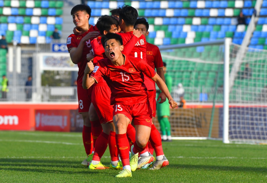 Phóng viên Trung Quốc: ‘Lứa U20 này mở ra hi vọng dự World Cup cho bóng đá Việt Nam’ - Ảnh 5. Phóng viên Trung Quốc: ‘Lứa U20 này mở ra hi vọng dự World Cup cho bóng đá Việt Nam’ - Ảnh 5.