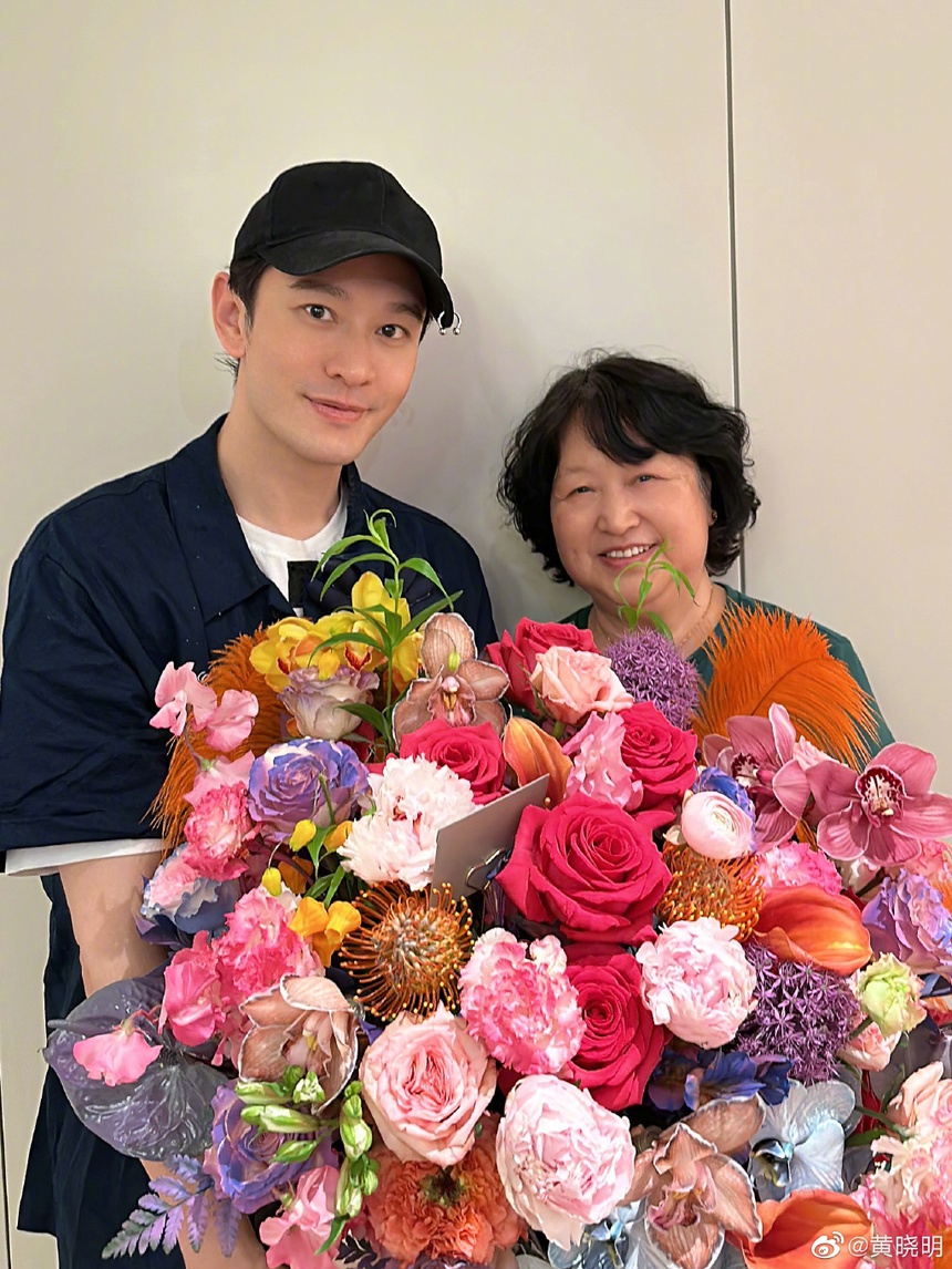 1 năm sau ly hôn, Huỳnh Hiểu Minh dẫn bạn gái mới về ra mắt? - Ảnh 1. 1 năm sau ly hôn, Huỳnh Hiểu Minh dẫn bạn gái mới về ra mắt? - Ảnh 1.