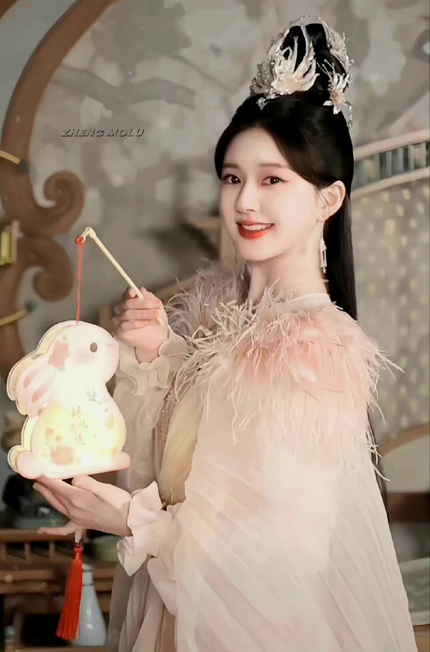 Thất vọng toàn tập với nhan sắc chưa qua chỉnh sửa của Triệu Lộ Tư, lộ một lô khuyết điểm khác xa ảnh phim chính thức - Ảnh 3.