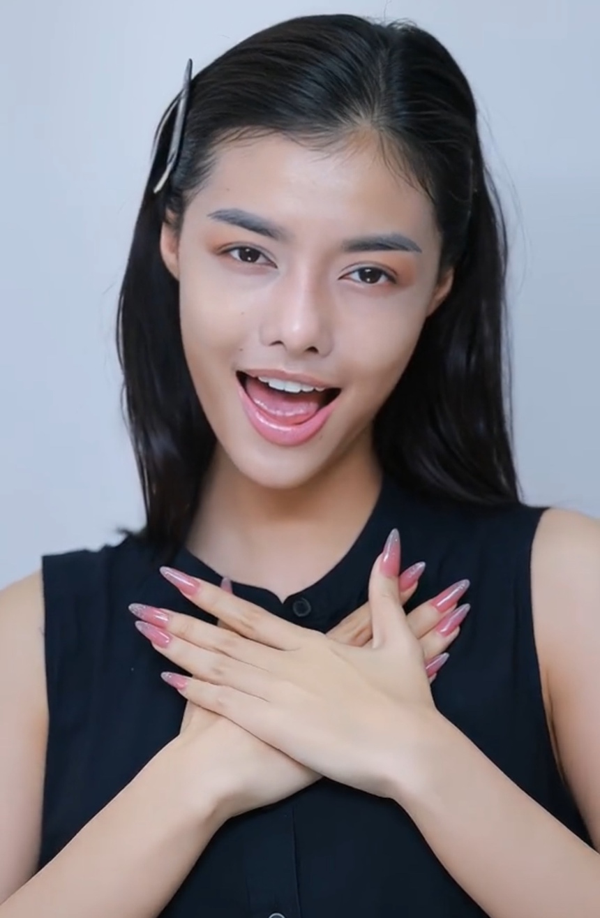  Á hậu Kiều Loan để lộ mũi xộc xệch hậu nghi vấn phẫu thuật thẩn mỹ, gương mặt khi lột hết make-up khó nhận ra   - Ảnh 4.