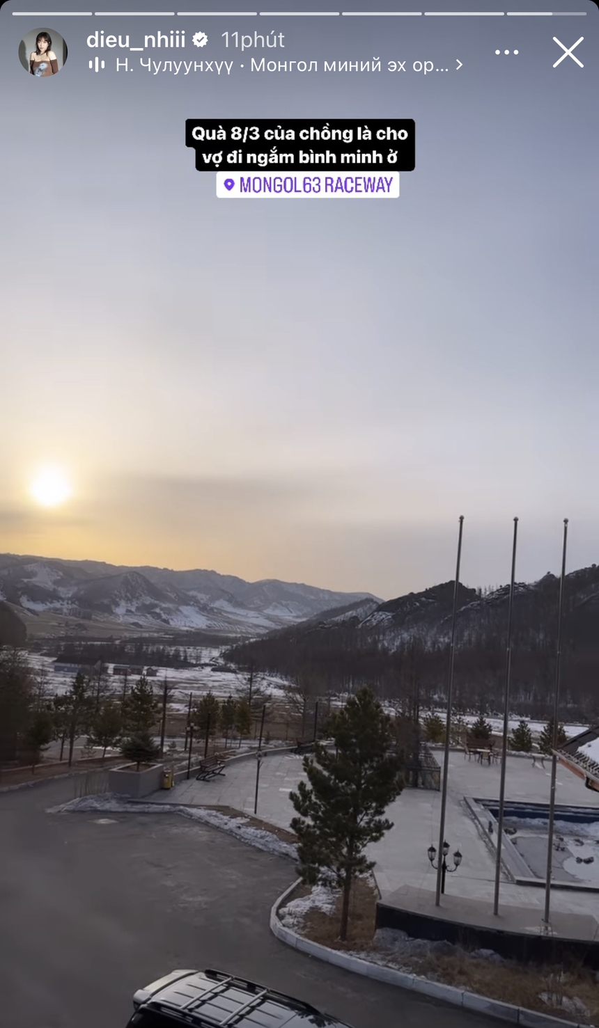 Anh Tú chuẩn 'ông chồng quốc dân': Tặng Diệu Nhi chuyến đi Mông Cổ dịp 8/3, mặc áo độc lạ chiều vợ đu idol - Ảnh 1. Anh Tú chuẩn 'ông chồng quốc dân': Tặng Diệu Nhi chuyến đi Mông Cổ dịp 8/3, mặc áo độc lạ chiều vợ đu idol - Ảnh 1.