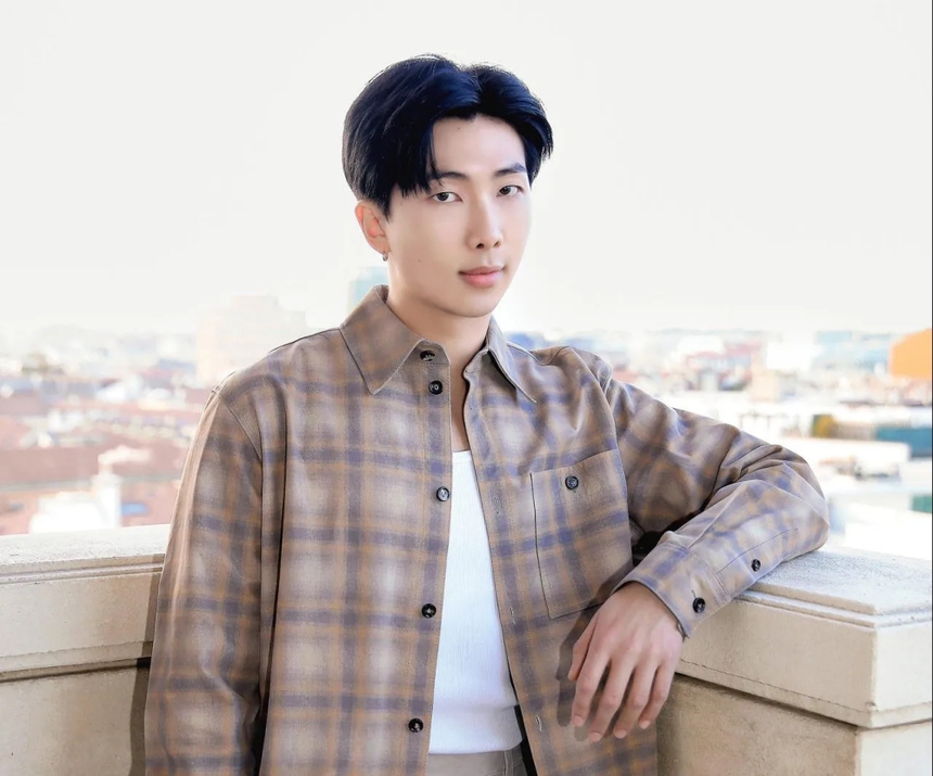 Trưởng nhóm RM chia sẻ suy nghĩ về tương lai của BTS - Ảnh 1.