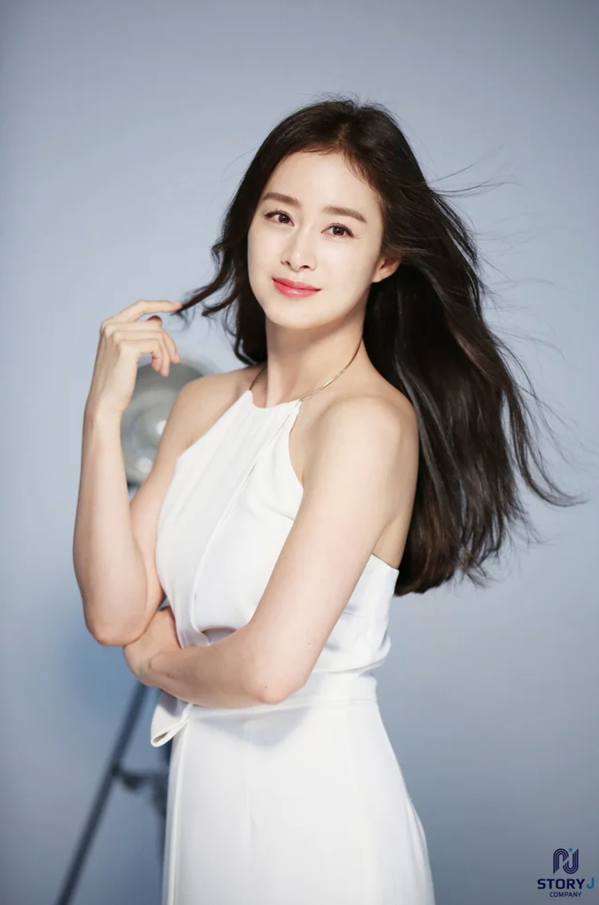 Showbiz Hàn hai lần chao đảo trong chưa đầy một tháng và khuôn mặt khác của những ngôi sao hạng A - Ảnh 6.