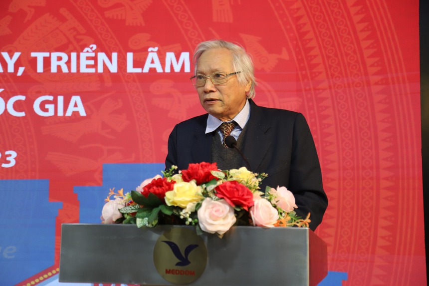 'Gỡ khó' cho triển lãm tư liệu - Ảnh 1.