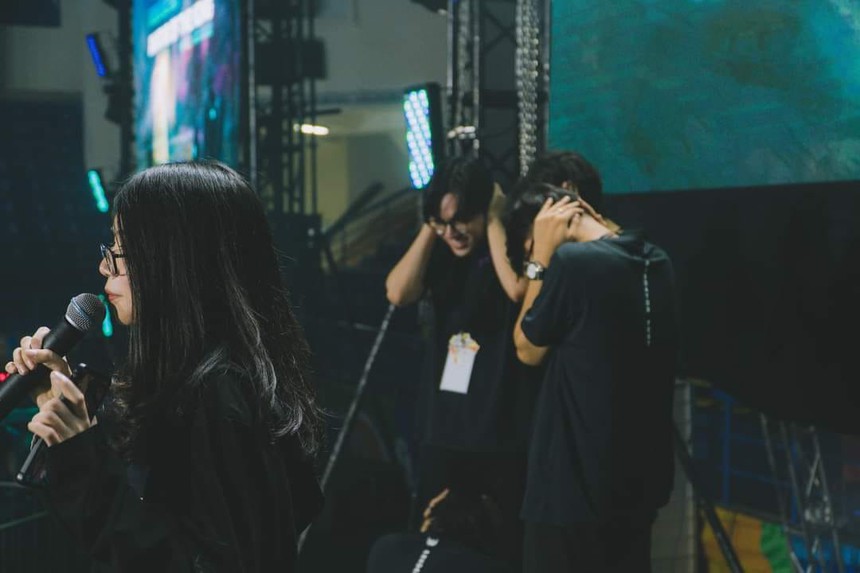 Đùa không vui, MC mới nhất làng Esports đã 'căng'! - Ảnh 1. Đùa không vui, MC mới nhất làng Esports đã 'căng'! - Ảnh 1.