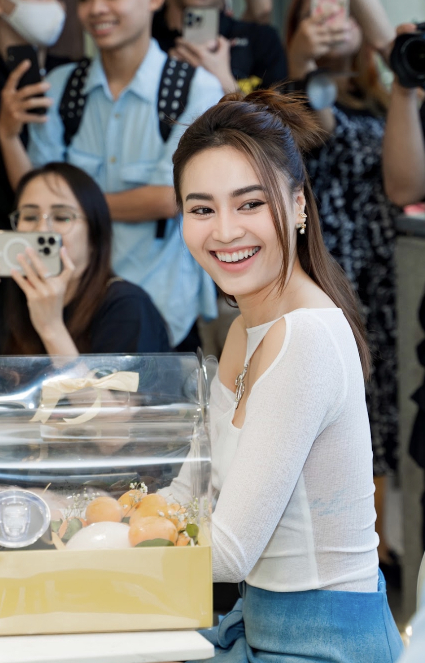 Dàn sao Running Man bất ngờ hội ngộ, 2 anh lớn hạng A vắng mặt vì sao? - Ảnh 10.