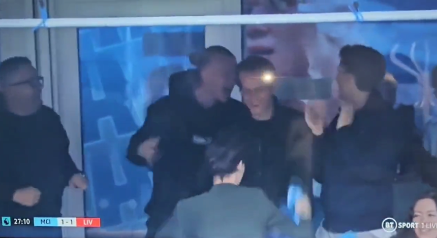 Haaland ăn mừng như thể vô địch khi thấy 'kẻ đóng thế' mình ghi bàn - Ảnh 3.