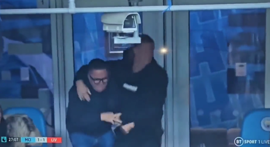 Haaland ăn mừng như thể vô địch khi thấy 'kẻ đóng thế' mình ghi bàn - Ảnh 2.