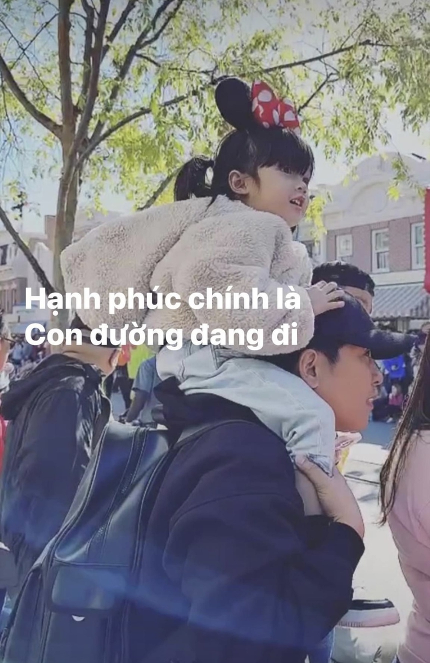 Trường Giang hiếm hoi để lộ gương mặt ái nữ, cưng chiều 'thế lực nhí' tới mức này! - Ảnh 2.