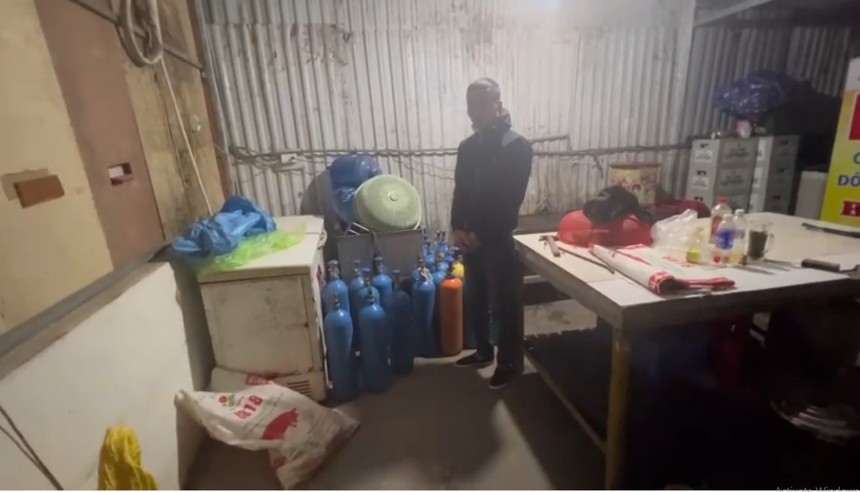 Quảng Ninh: Phát hiện, xử lý nghiêm các vụ buôn bán khí cười (N20) - Ảnh 1.