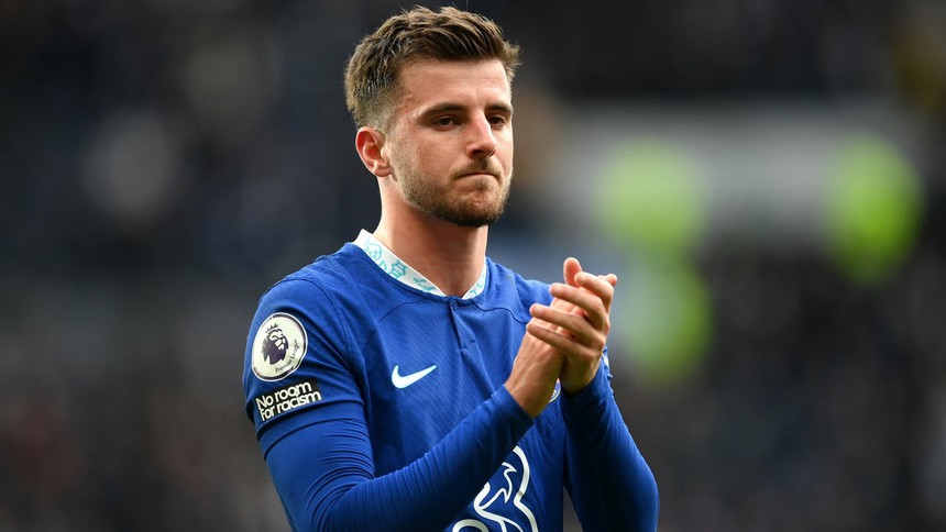 Tin nóng bóng đá tối 1/4: MU lên kế hoạch bán Maguire, trả lại số áo cho Varane - Ảnh 5.