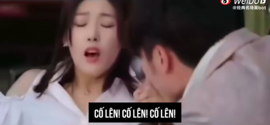 Cảnh vô lý trong phim ngôn tình rầm rộ trở lại: Đau đẻ không cần đi viện, chồng đứng kế bên cổ vũ là sinh được con  - Ảnh 3.