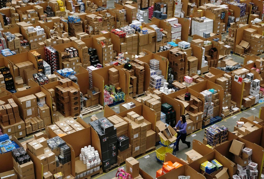 Cách 'ông lớn' Amazon chống hàng giả: thẳng tay loại bỏ 10 tỷ sản phẩm nghi giả mạo, riêng năm 2022 đã chi đến 1,2 tỷ USD  - Ảnh 4.