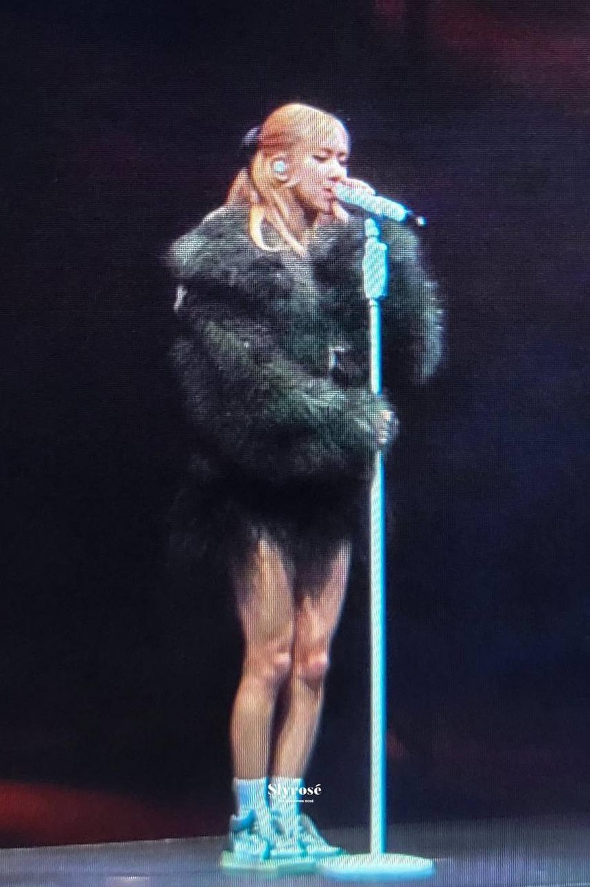 Stylist từng khiến BLACKPINK khốn đốn: Cảnh của Jennie bị xóa khỏi MV, Lisa phải lên tiếng xin lỗi - Ảnh 2.