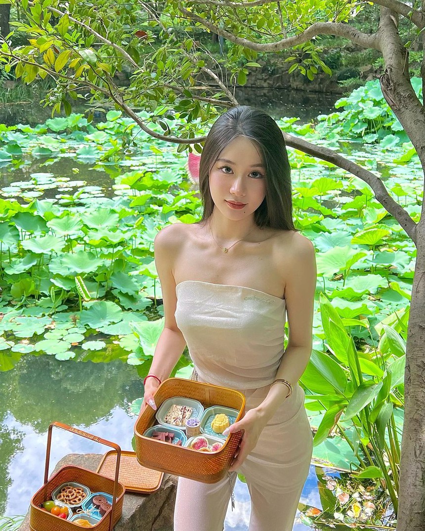 Ái nữ của cựu danh thủ bóng đá: Sở hữu vẻ ngoài gây thương nhớ, từng hẹn hò với 3 thiếu gia giàu có - Ảnh 2.