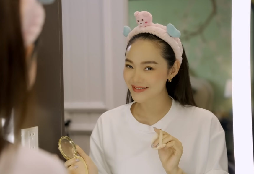 Minh Hằng khi mang thai: Mặt mộc vẫn đẹp mê, dáng dấp không bị "phát tướng" nhờ tránh một việc mà các mẹ bầu thường làm - Ảnh 4.