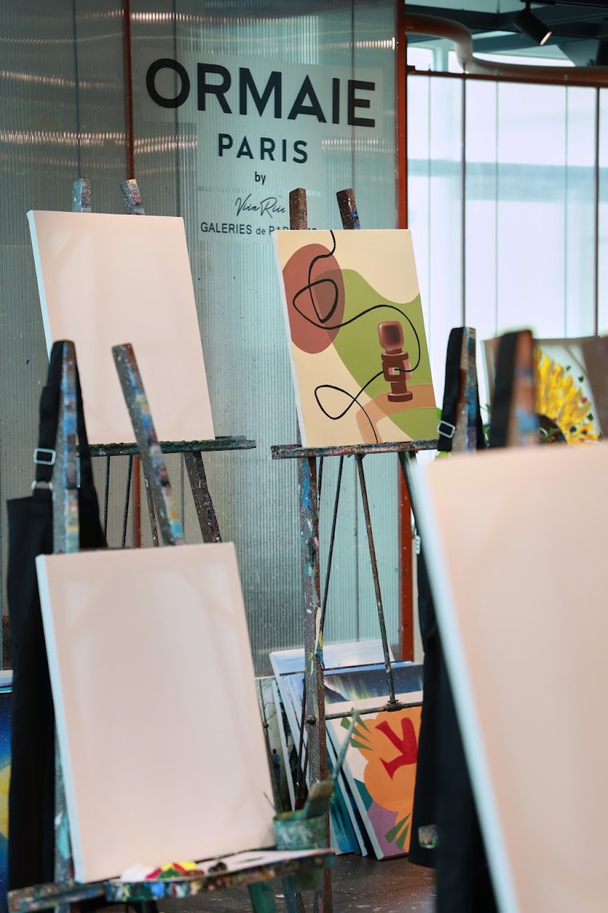 Nốt “xanh” tử tế: Nhà hương dùng 40% sợi giấy tái chế, 55% gỗ rừng được quản lý bền vững, 5% cotton mịn để tạo nên những chiếc nắp gỗ độc bản  - Ảnh 3.