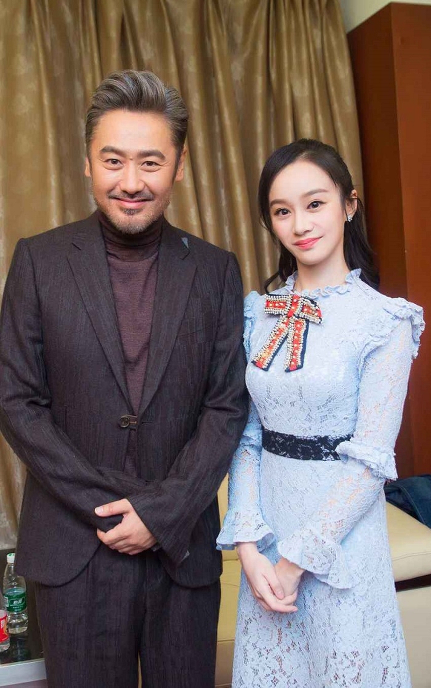 Có một mỹ nhân đóng mẹ của ai là 'át visual' người đó: Bằng tuổi Triệu Lệ Dĩnh nhưng 'xịt ngóm' vì lộ chuyện dùng tình đổi vai - Ảnh 8. Có một mỹ nhân đóng mẹ của ai là 'át visual' người đó: Bằng tuổi Triệu Lệ Dĩnh nhưng 'xịt ngóm' vì lộ chuyện dùng tình đổi vai - Ảnh 8.