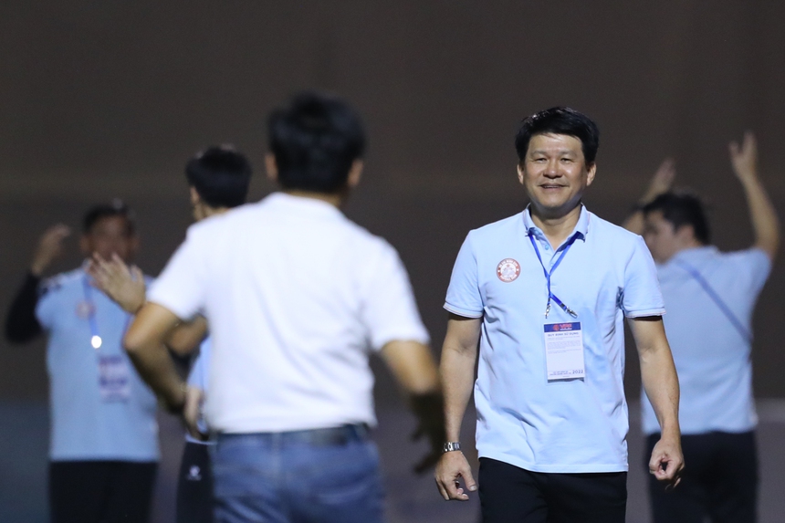 VFF phạt tiền HLV Vũ Tiến Thành, cảnh cáo hành vi phát ngôn ảnh hưởng hình ảnh V.League - Ảnh 2.