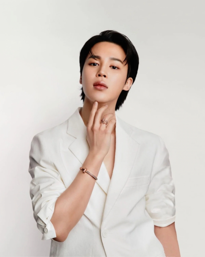 Tiffany & Co. tiết lộ chiến dịch đầu tiên với đại sứ Jimin BTS - Ảnh 1. Tiffany & Co. tiết lộ chiến dịch đầu tiên với đại sứ Jimin BTS - Ảnh 1.