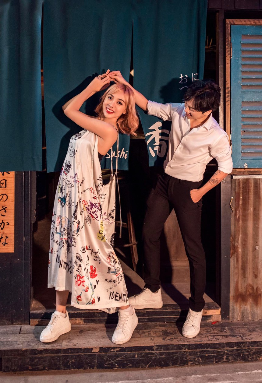 Cách tiết kiệm của bạn trai Miko Lan Trinh khiến cư dân mạng rùng mình: Ăn nước mắm còn dư đem cất tủ lạnh dùng dần, đỡ tốn tiền mua gia vị - Ảnh 2.