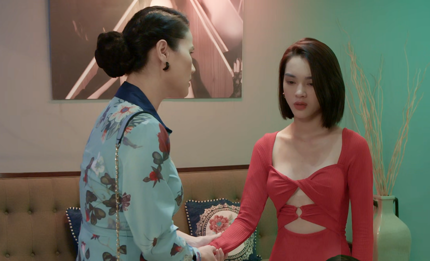 'Mặt trời mùa đông': Người đẹp đóng vai mẹ Quỳnh Lương chính thức xuất hiện, hé lộ quá khứ vô cùng cay đắng - Ảnh 2.