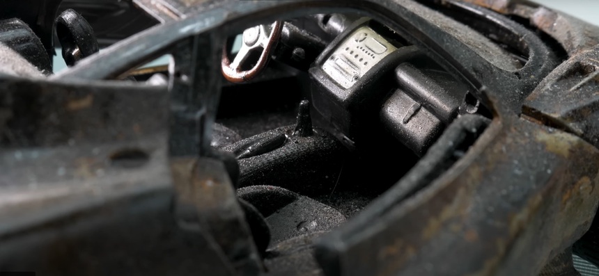 Xem phục chế xe mô hình Pagani Zonda F cũng kỳ công và cuốn hút như thật - Ảnh 5.