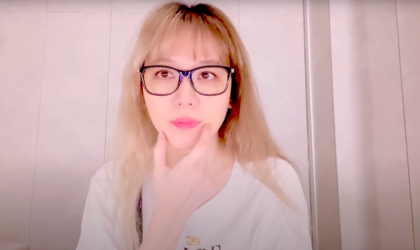 MC Nguyên Bảo hủy show vì liệt nửa mặt, chung cảnh với loạt sao này - Ảnh 4.