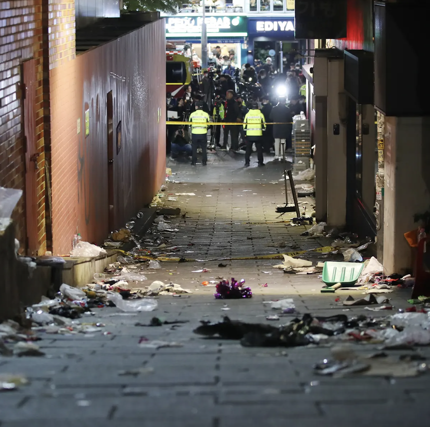 Yoo Ah In thường xuyên sử dụng chất cấm tại Itaewon, nghi vấn liên quan tới thảm họa giẫm đạp khiến 153 người thiệt mạng bị đào lại - Ảnh 3.