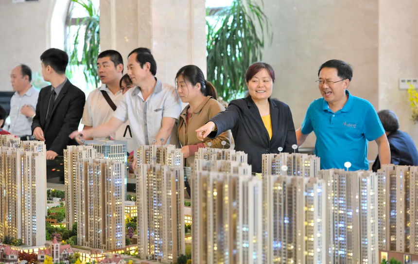 Nhận được tin bị sa thải, tôi vội vã đăng tin bán nhà: Nửa năm mất ăn mất ngủ vì bị ép giá, bán lỗ 800 triệu đồng vẫn còn mừng - Ảnh 2. Nhận được tin bị sa thải, tôi vội vã đăng tin bán nhà: Nửa năm mất ăn mất ngủ vì bị ép giá, bán lỗ 800 triệu đồng vẫn còn mừng - Ảnh 2.