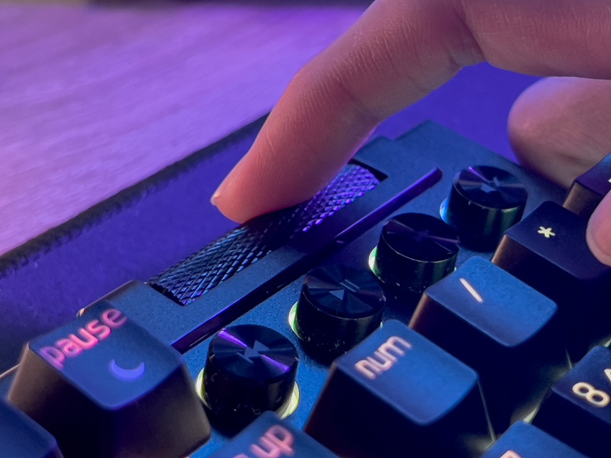 Trên tay Razer BlackWidow V4 Pro – Bàn phím dành cho game thủ hệ “OCD RGB” - Ảnh 4. Trên tay Razer BlackWidow V4 Pro – Bàn phím dành cho game thủ hệ “OCD RGB” - Ảnh 4.