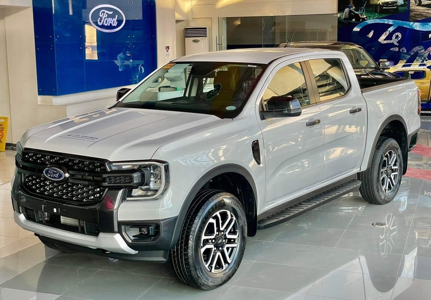 Đại lý tiết lộ trang bị Ford Ranger Sport sắp ra mắt Việt Nam: Giá 864 triệu được ngần này thứ thì Hilux khó có cửa cạnh tranh - Ảnh 2.
