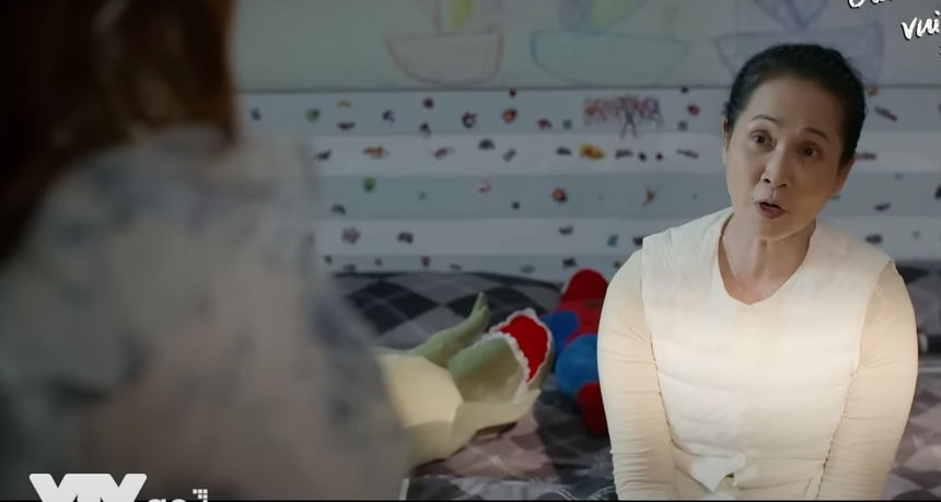 NSND Bùi Bài Bình đóng cặp với NSND Lan Hương: Từ tình yêu thời bão lửa đến đôi vợ chồng già - Ảnh 5. NSND Bùi Bài Bình đóng cặp với NSND Lan Hương: Từ tình yêu thời bão lửa đến đôi vợ chồng già - Ảnh 5.