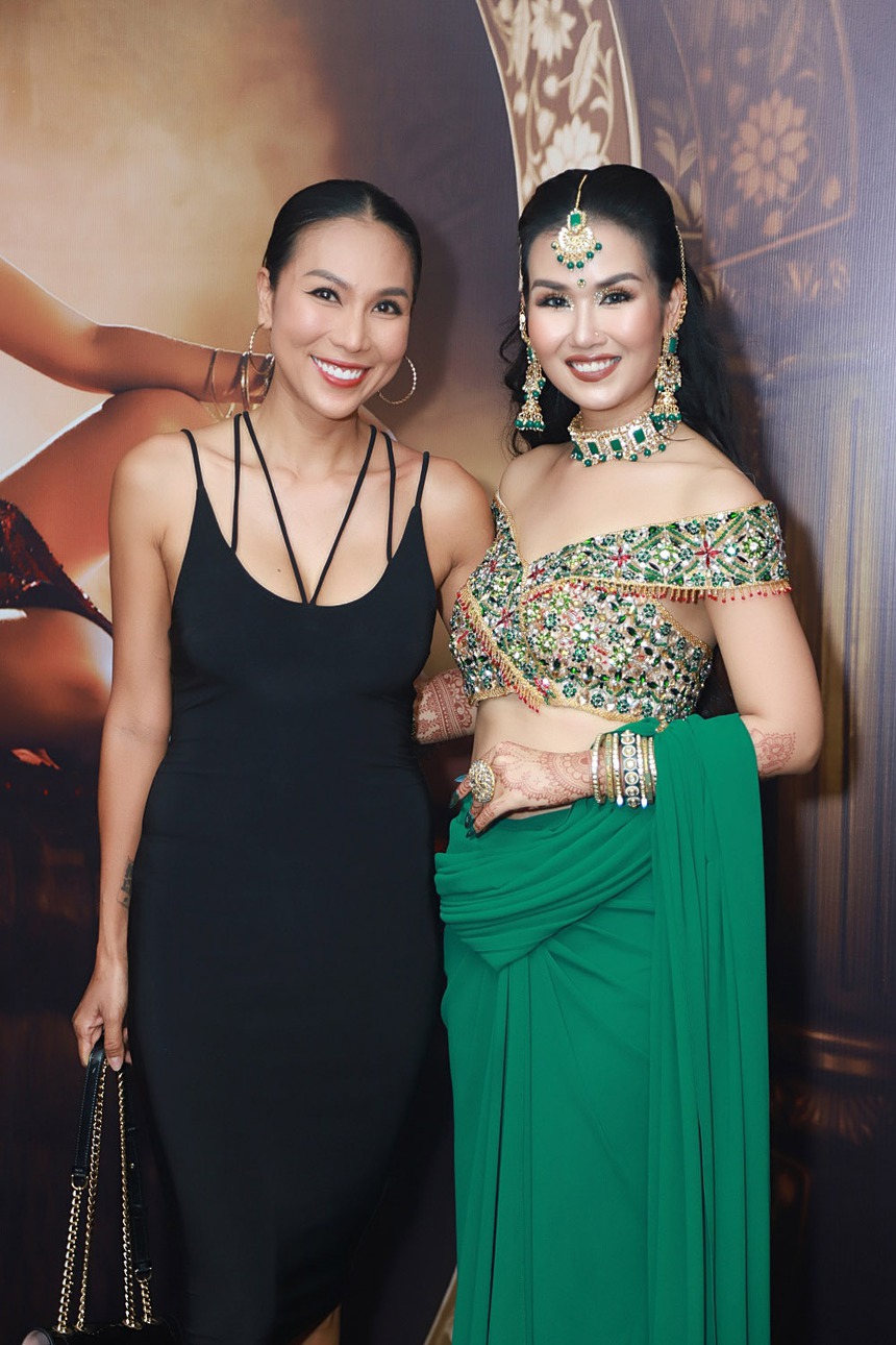 Chồng cho 5 tỷ, Võ Hạ Trâm ra mắt MV 'khủng' nhất sự nghiệp, kể lý do hát tiếng Ấn Độ khiến ai cũng 'bật cười' - Ảnh 13. Chồng cho 5 tỷ, Võ Hạ Trâm ra mắt MV 'khủng' nhất sự nghiệp, kể lý do hát tiếng Ấn Độ khiến ai cũng 'bật cười' - Ảnh 13.