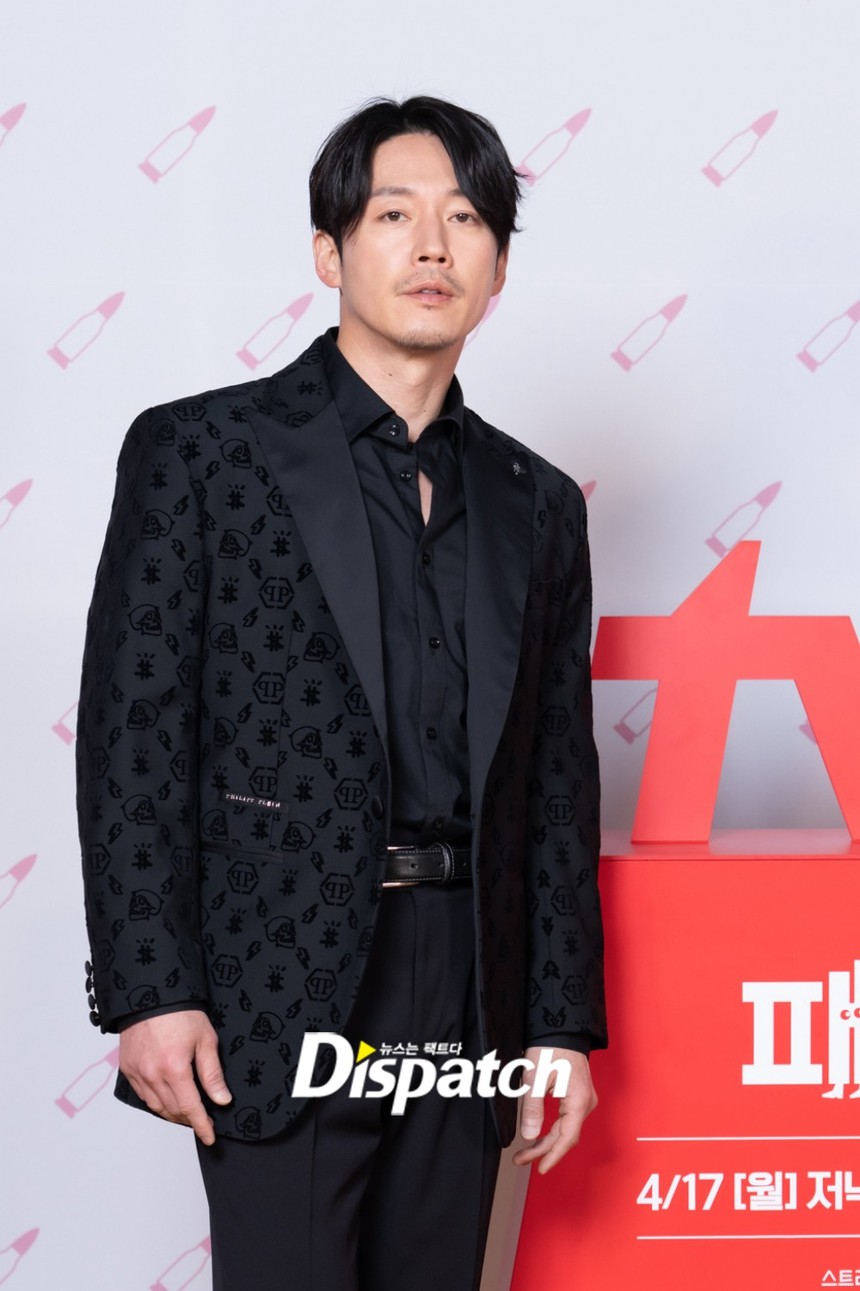 Jang Nara tái xuất màn ảnh sau kết hôn, nhan sắc tuổi 42 chiếm trọn spotlight họp báo - Ảnh 6. Jang Nara tái xuất màn ảnh sau kết hôn, nhan sắc tuổi 42 chiếm trọn spotlight họp báo - Ảnh 6.