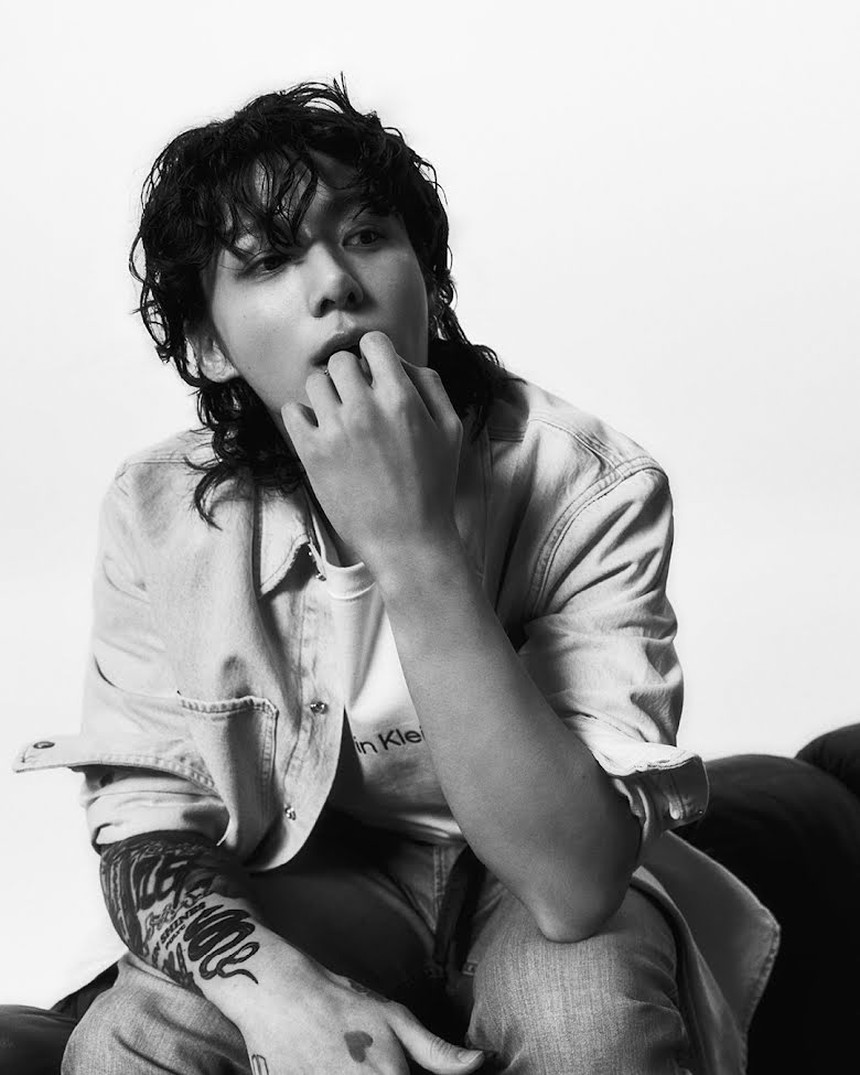 Jungkook BTS gây sốc ARMY với bộ ảnh Calvin Klein mới đầy quyến rũ - Ảnh 1.