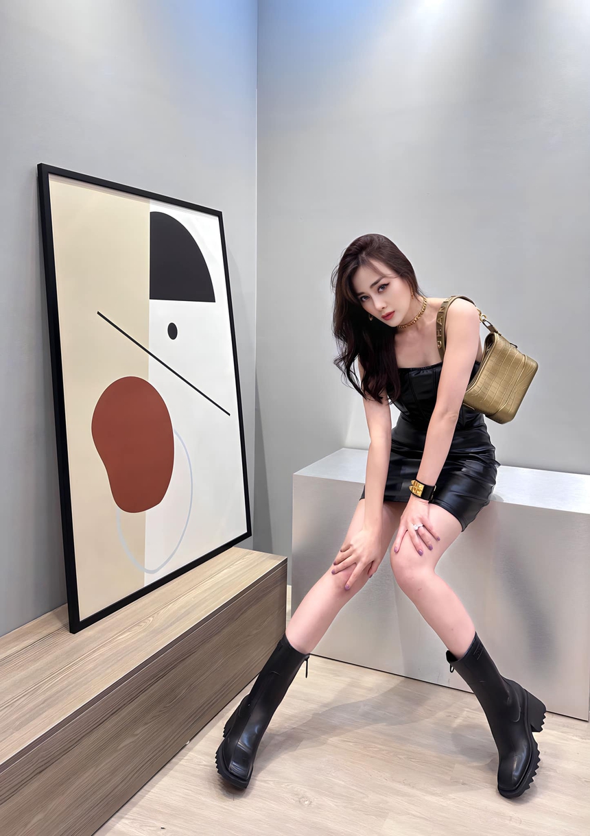 Mỹ nhân VFC chinh chiến tại đấu trường nhan sắc: Thanh Hương giành Á hậu, Thu Quỳnh - Phương Oanh đụng độ - Ảnh 16.