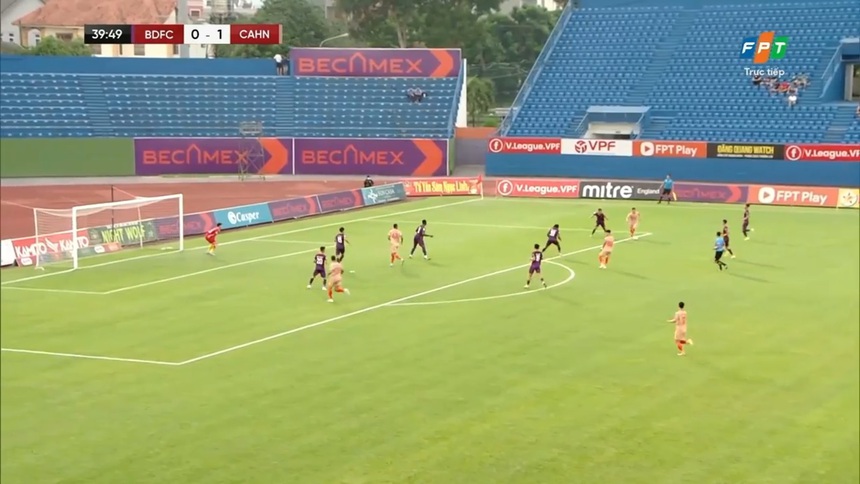 Siêu phẩm 'Robben' giúp CAHN tìm lại cảm giác chiến thắng tại Night Wolf V-League 2023 - Ảnh 1.