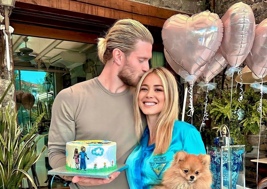 Chuyện tình như mơ giữa phóng viên quyến rũ nhất thế giới và 'Thánh' Loris Karius: Khởi nguồn từ việc like dạo - Ảnh 1.