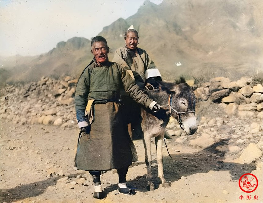 Bộ ảnh màu hiếm thời nhà Thanh: Nhan sắc của kỹ nữ chơi mạt chược gây bất ngờ lớn - Ảnh 5. Bộ ảnh màu hiếm thời nhà Thanh: Nhan sắc của kỹ nữ chơi mạt chược gây bất ngờ lớn - Ảnh 5.